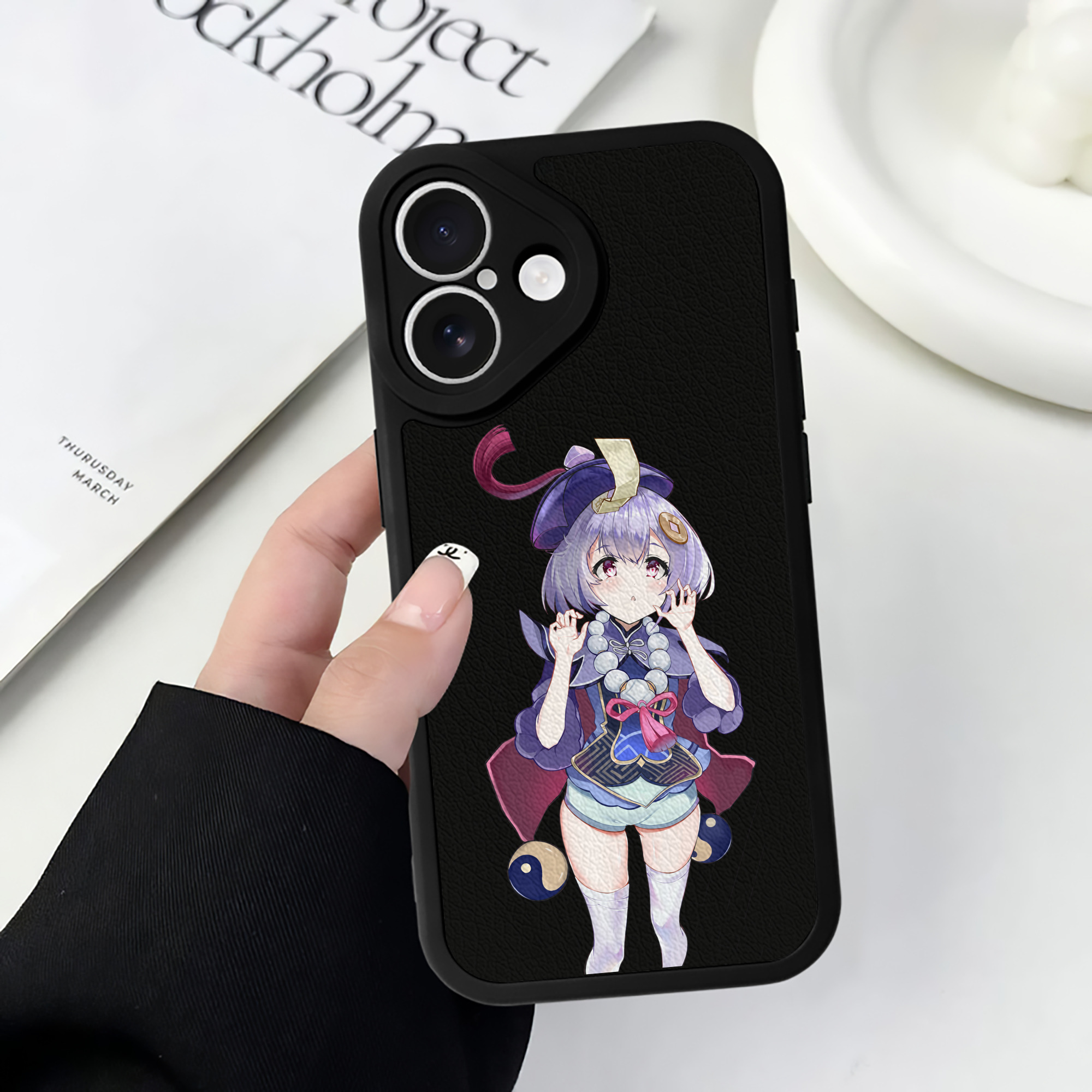 げんし神 七七 なな  genshin Nana 【iPhone 16シリーズ対応】シリコンスマホケース（レザー調） 材質：シリコン